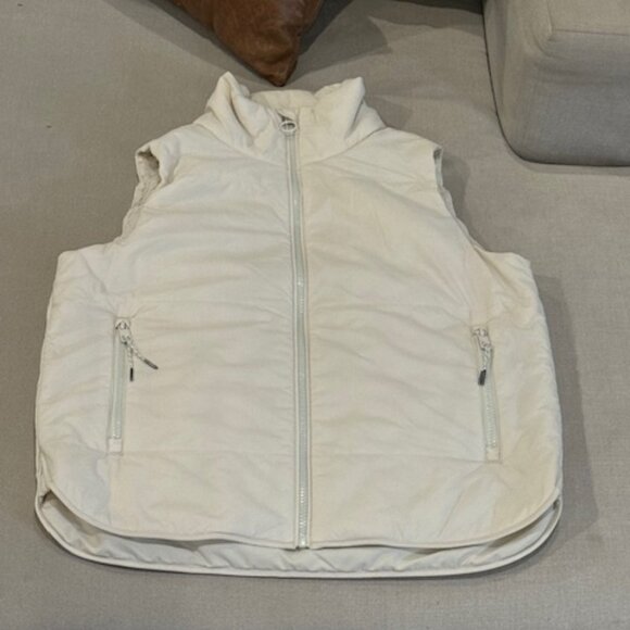 Vuori Canyon Insulated Vest - Picture 2 of 3